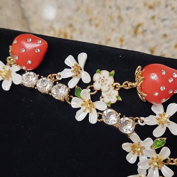 Betsey Johnson Red Strawberry and Gold Floral Necklace NWT - Picture 4 of 7